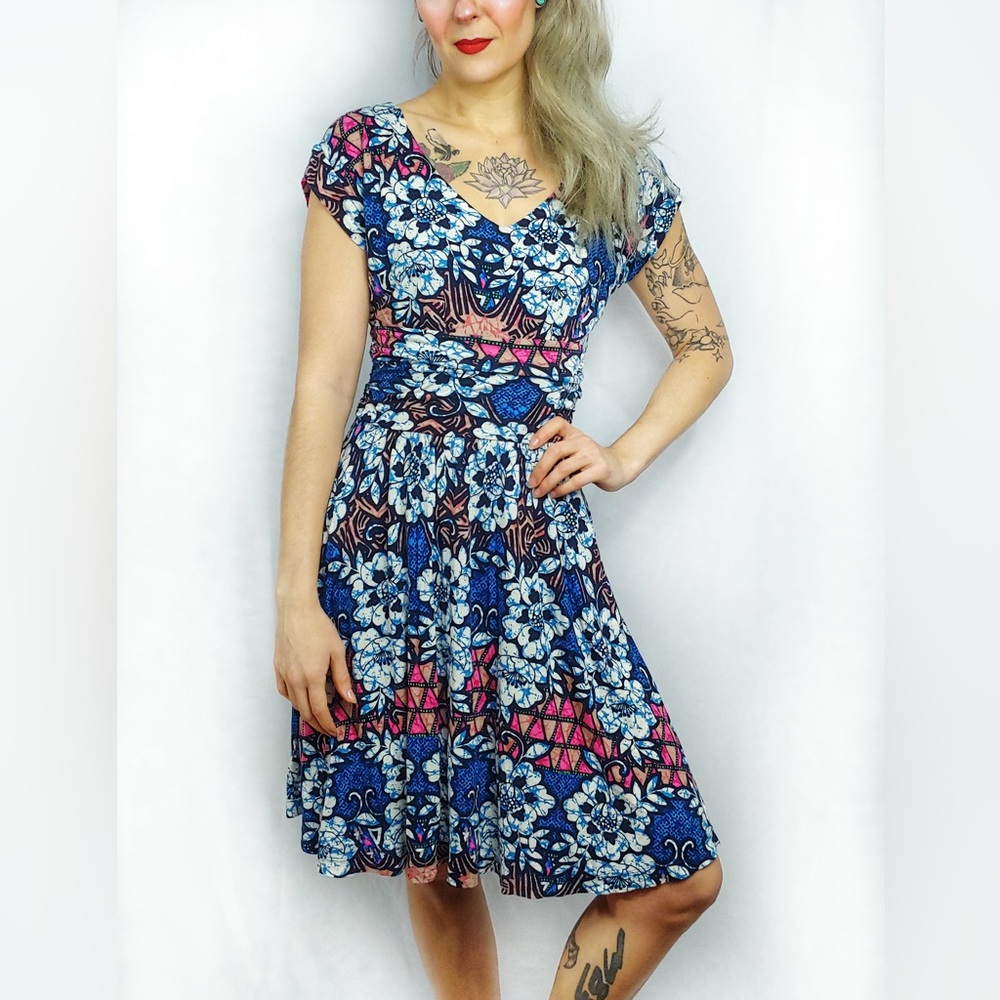 ANTHROPOLOGIE BATIK GARDENIA DRESS